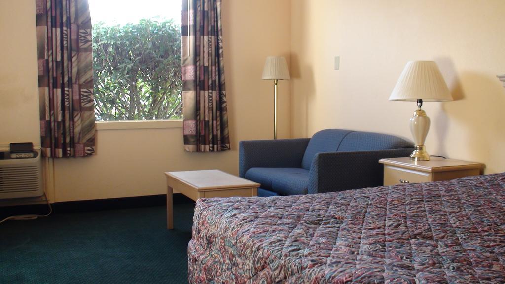 Inko Hotel كيلين الغرفة الصورة